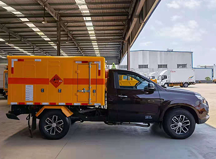 丹凤爆破器材运输车