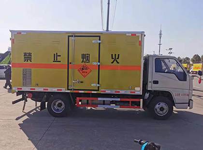 丹凤爆破器材运输车技术升级与安全合规新趋势